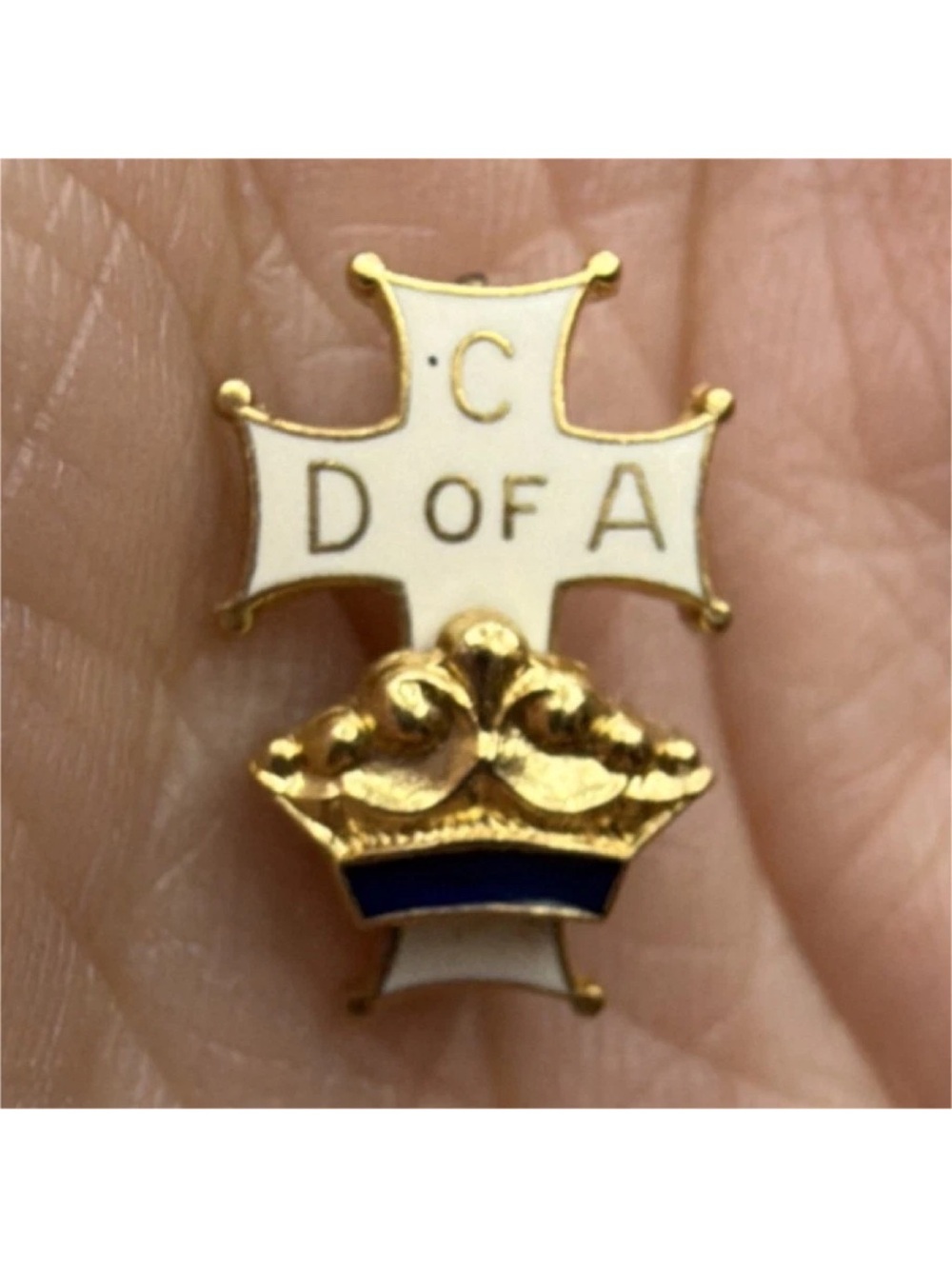 C D of A Enamel Cross and Crown Pin - White & Gold